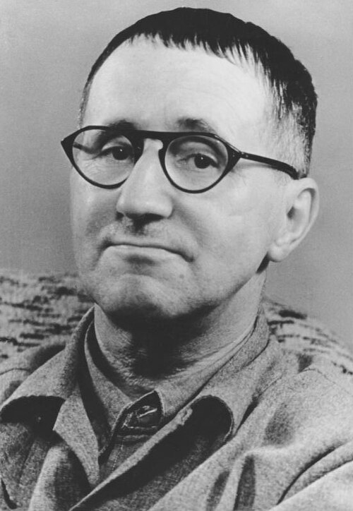 Porträt von Bertolt Brecht