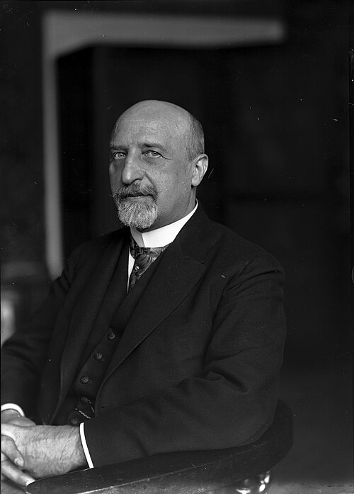 Porträt von Karl Seitz