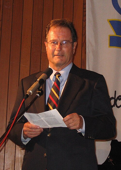 Porträt von Klaus Kinkel