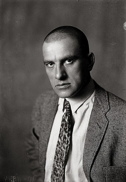 Porträt von Wladimir Wladimirowitsch Majakowski